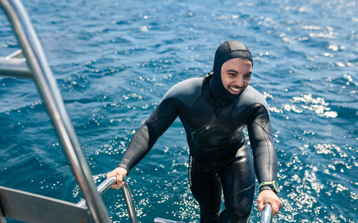 Wetsuit vs Drysuit: Which Scuba Diving Gear Should You Choose?